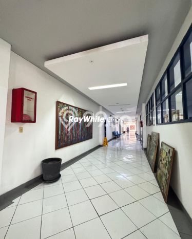 Unit Komersial Dijual di Jakarta Selatan LT 7312m2 & LB 7498m2 Unit Komersial Dijual di Jakarta Selatan LT 7312m2 & LB 7498m2