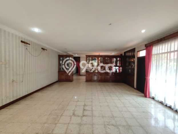 Hunian Mewah LB 560m2 Siap Huni Desain Elegan di Bendungan Hilir, Jakarta Pusat Hunian Mewah LB 560m2 Siap Huni Desain Elegan di Bendungan Hilir, Jakarta Pusat