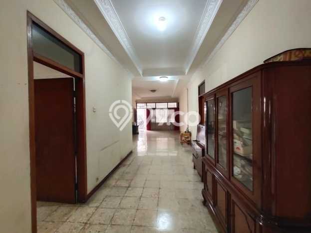 Hunian Mewah LB 560m2 Siap Huni Desain Elegan di Bendungan Hilir, Jakarta Pusat Hunian Mewah LB 560m2 Siap Huni Desain Elegan di Bendungan Hilir, Jakarta Pusat