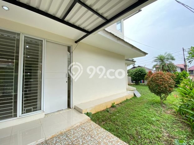 Jual Rumah Luas Elegan Dengan View Eksklusif di Pangkalan Jati, Depok Jual Rumah Luas Elegan Dengan View Eksklusif di Pangkalan Jati, Depok