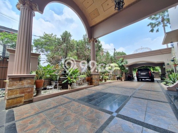 Rumah Luxury Modern Siap Huni di Lebak Bulus Jakarta Selatan Rumah Luxury Modern Siap Huni di Lebak Bulus Jakarta Selatan