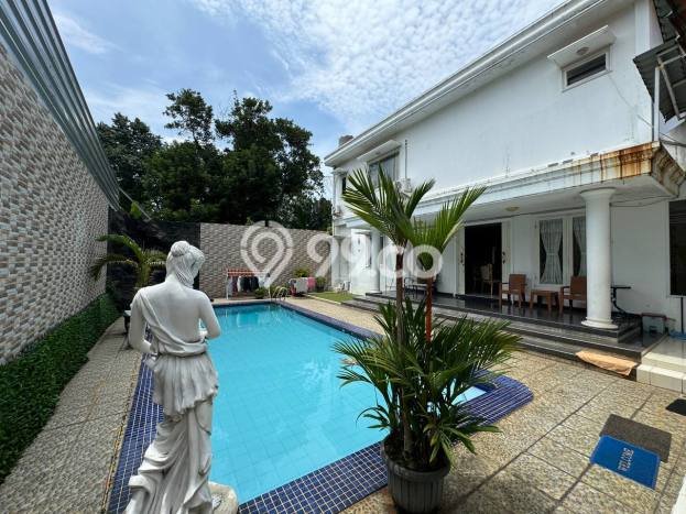Ready to Use! Premium House LT 489m2 Desain Elegan di Pangkalan Jati Ready to Use! Premium House LT 489m2 Desain Elegan di Pangkalan Jati