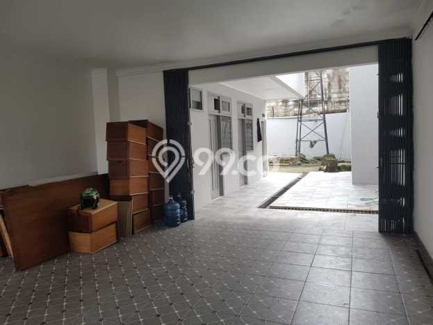 Dijual Rumah Mewah Elegan Dengan View Eksklusif di Pejaten, Jakarta Selatan Dijual Rumah Mewah Elegan Dengan View Eksklusif di Pejaten, Jakarta Selatan