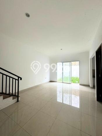 Rumah Modern Minimalis 5 Kamar Bisa Langsung Pindah di Cinere Rumah Modern Minimalis 5 Kamar Bisa Langsung Pindah di Cinere
