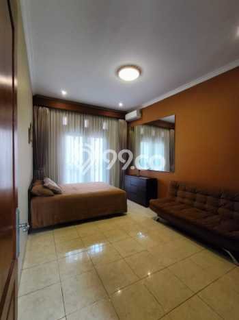 Hunian Eksklusif Dijual LT 223m2 di Cinere, Depok Hunian Eksklusif Dijual LT 223m2 di Cinere, Depok