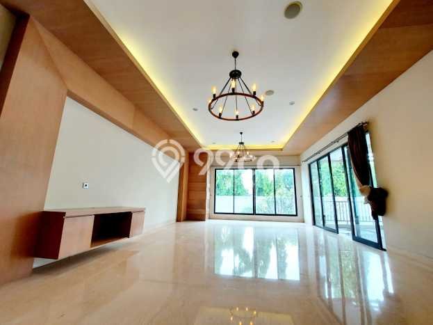 Lokasi strategis! Rumah siap huni dikontrakkan di Cilandak LB 550m2 Lokasi strategis! Rumah siap huni dikontrakkan di Cilandak LB 550m2