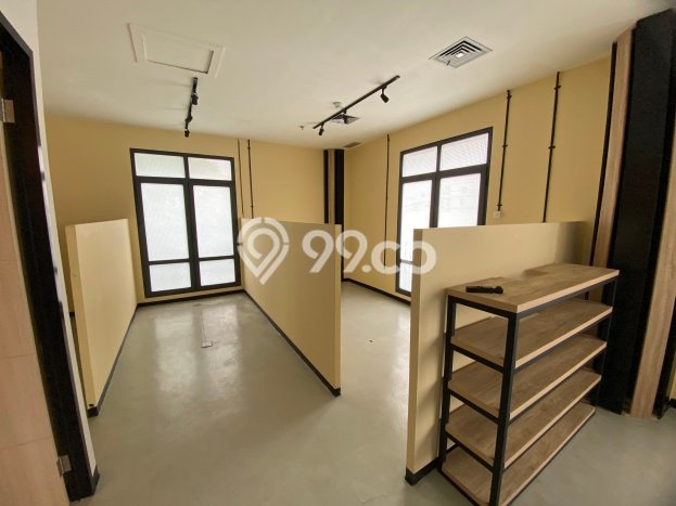 Kantor Bagus Dijual LB 2600m2 Lokasi Strategis Jakarta Selatan Area Cocok untuk Bisnis Kantor Bagus Dijual LB 2600m2 Lokasi Strategis Jakarta Selatan Area Cocok untuk Bisnis