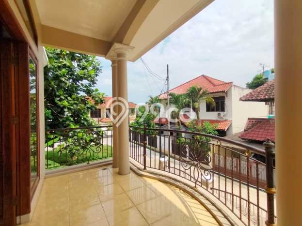 Hunian Eksklusif Dijual LT 223m2 di Cinere, Depok Hunian Eksklusif Dijual LT 223m2 di Cinere, Depok