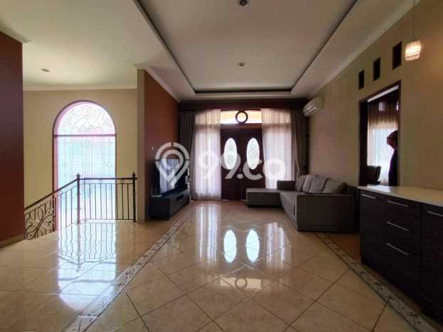 Hunian Eksklusif Dijual LT 223m2 di Cinere, Depok Hunian Eksklusif Dijual LT 223m2 di Cinere, Depok