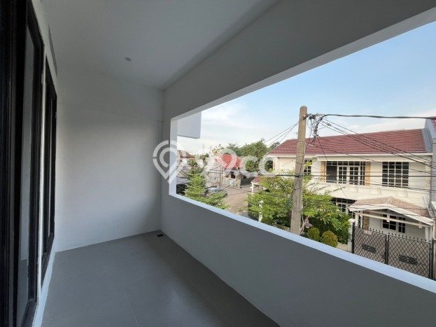 Rumah Modern 3 KT di Cinere Jakarta Selatan Unfurnished Rumah Modern 3 KT di Cinere Jakarta Selatan Unfurnished