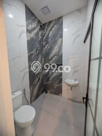 Jual Rumah Strategis Bagus Punya 4 KT di Cinere Depok SHM Jual Rumah Strategis Bagus Punya 4 KT di Cinere Depok SHM