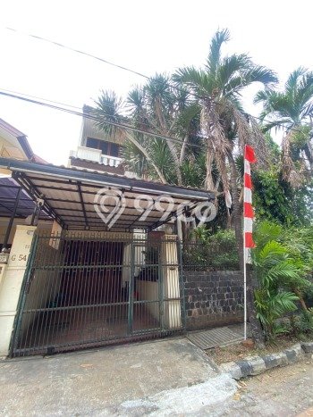 Ready to Use! Luxury House LT 200m2 Desain Modern di Lebak Bulus Ready to Use! Luxury House LT 200m2 Desain Modern di Lebak Bulus