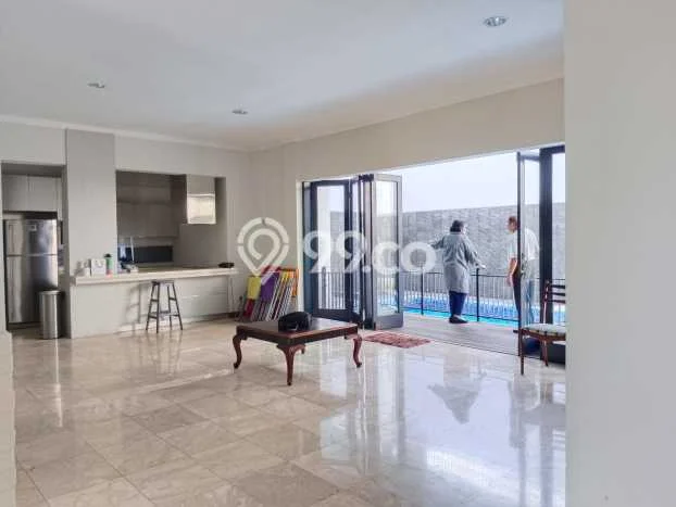 Lokasi terbaik! Rumah siap pakai dikontrakkan di Cinere LB 300m2 Lokasi terbaik! Rumah siap pakai dikontrakkan di Cinere LB 300m2