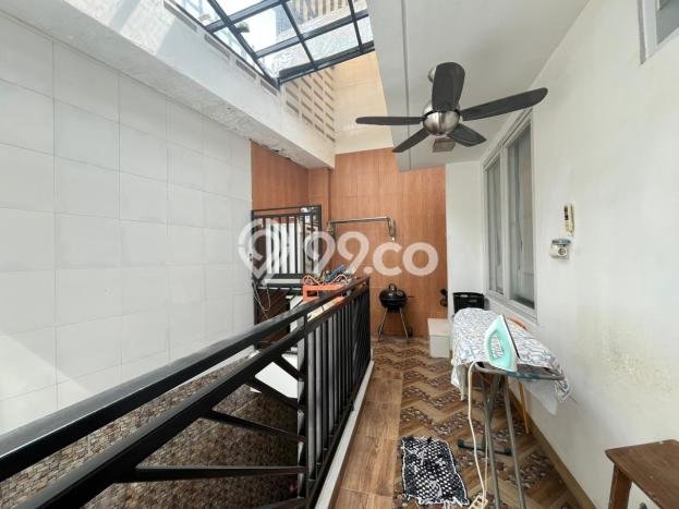 Rumah Elit Modern Siap Huni di Pondok Labu Jakarta Selatan Rumah Elit Modern Siap Huni di Pondok Labu Jakarta Selatan