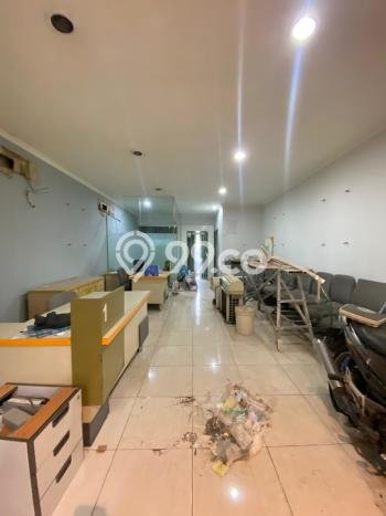 Area Ramai! Ruko Dijual di Cinere untuk Bisnis Luas Bangunan 270m2 Area Ramai! Ruko Dijual di Cinere untuk Bisnis Luas Bangunan 270m2