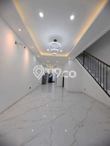 Jual Rumah Strategis Bagus Punya 4 KT di Cinere Depok SHM Jual Rumah Strategis Bagus Punya 4 KT di Cinere Depok SHM