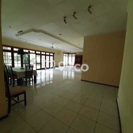Rumah Luxury Modern Siap Huni di Kemang Jakarta Selatan Rumah Luxury Modern Siap Huni di Kemang Jakarta Selatan