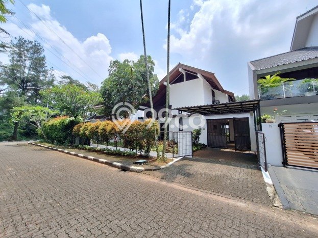 BEST CHOICE! Rumah di Cinere, LT 280m² LB 200m² BEST CHOICE! Rumah di Cinere, LT 280m² LB 200m²