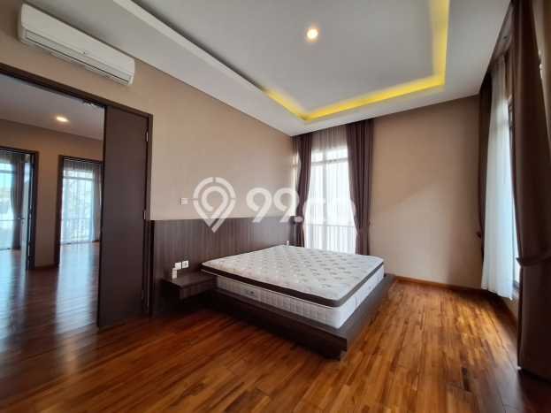 Jual Rumah Luas Megah Dengan View Cantik di Lebak Bulus, Jakarta Selatan Jual Rumah Luas Megah Dengan View Cantik di Lebak Bulus, Jakarta Selatan