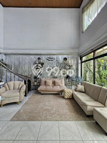 Rumah Luxury Modern Siap Huni di Kemang Jakarta Selatan Rumah Luxury Modern Siap Huni di Kemang Jakarta Selatan
