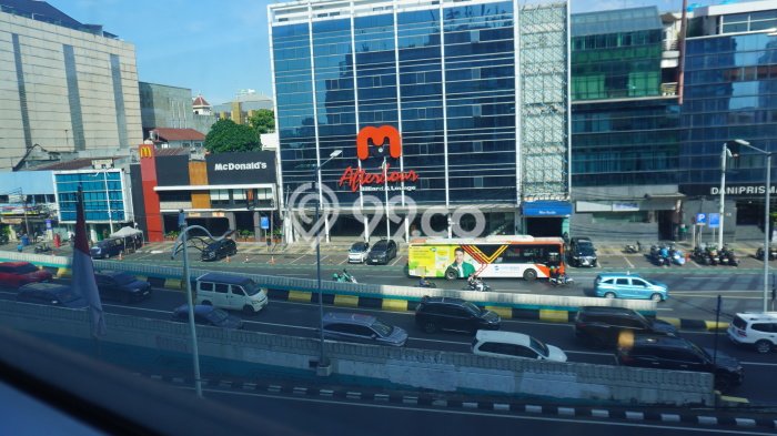 FOR SALE! Kantor di Kebayoran Baru Jakarta Selatan, LT 221m2, LB 221m2 FOR SALE! Kantor di Kebayoran Baru Jakarta Selatan, LT 221m2, LB 221m2