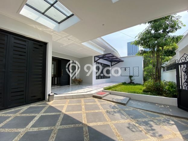 Hunian Eksklusif Siap Huni LT 515m2 di Cilandak, Jakarta Selatan Hunian Eksklusif Siap Huni LT 515m2 di Cilandak, Jakarta Selatan