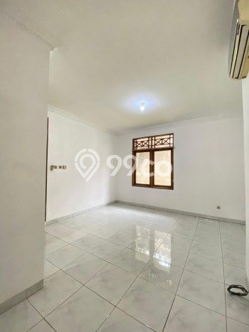 Siap Huni Hunian Elit 4 Kamar di Cinere Dekat ke Mana Pun Siap Huni Hunian Elit 4 Kamar di Cinere Dekat ke Mana Pun