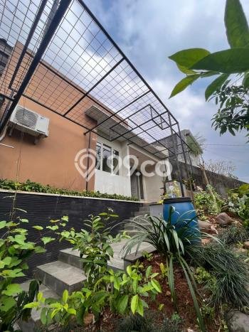Dijual Rumah Premium dengan Fasilitas Sekitar Komplit di Cinere, Depok Dijual Rumah Premium dengan Fasilitas Sekitar Komplit di Cinere, Depok