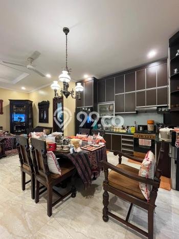 Dijual Rumah Premium dengan Fasilitas Sekitar Lengkap di Cinere, Depok Dijual Rumah Premium dengan Fasilitas Sekitar Lengkap di Cinere, Depok