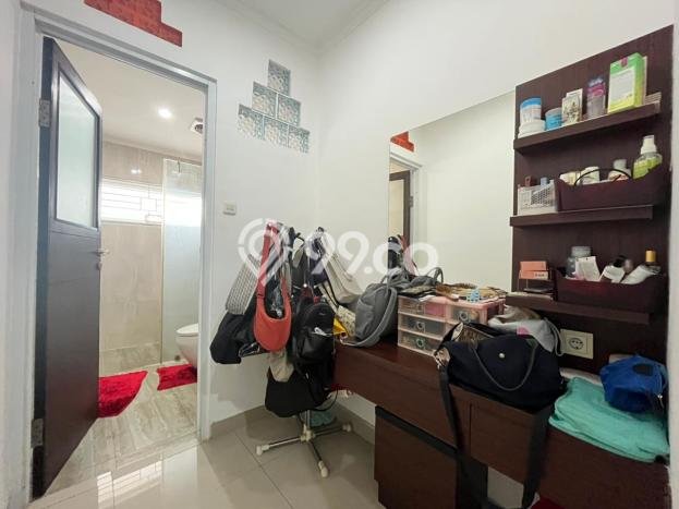 Hunian Elit LB 150m2 Siap Pakai Desain Elegan di Pondok Labu, Jakarta Selatan Hunian Elit LB 150m2 Siap Pakai Desain Elegan di Pondok Labu, Jakarta Selatan