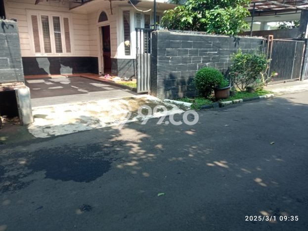 Jual Rumah Mewah Elegan Dengan View Cantik di Pejaten, Jakarta Selatan Jual Rumah Mewah Elegan Dengan View Cantik di Pejaten, Jakarta Selatan