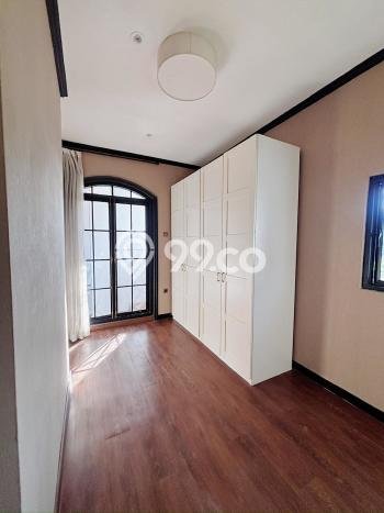 Rumah Mewah Dijual LT 150m2 di Cinere, Depok Rumah Mewah Dijual LT 150m2 di Cinere, Depok