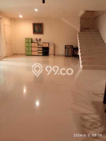 Jual Rumah Mewah Elegan Dengan View Cantik di Pejaten, Jakarta Selatan Jual Rumah Mewah Elegan Dengan View Cantik di Pejaten, Jakarta Selatan