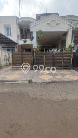 Jual Rumah Bagus Siap Huni LB 220m2 di Cinere, Depok Jual Rumah Bagus Siap Huni LB 220m2 di Cinere, Depok