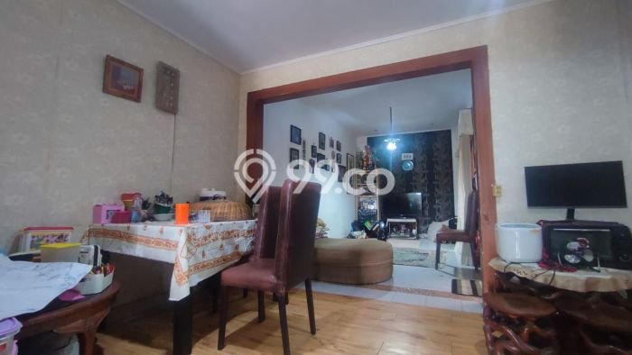 Jual Rumah Bagus Siap Huni LB 220m2 di Cinere, Depok Jual Rumah Bagus Siap Huni LB 220m2 di Cinere, Depok