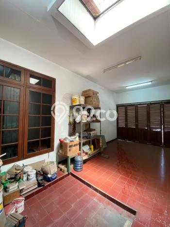 Rumah 4 KT 4 KM Fully Furnished di Lokasi Prestisius Cinere, Depok Rumah 4 KT 4 KM Fully Furnished di Lokasi Prestisius Cinere, Depok