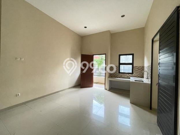 Dijual Cepat Rumah dengan 3 Kamar Tidur dan 2 Kamar Mandi di Area Cinere, Depok Dijual Cepat Rumah dengan 3 Kamar Tidur dan 2 Kamar Mandi di Area Cinere, Depok