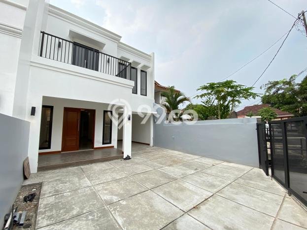 HARGA SPECIAL! Rumah Asri di Cinere, LT 162m² Bangunan 255m² HARGA SPECIAL! Rumah Asri di Cinere, LT 162m² Bangunan 255m²