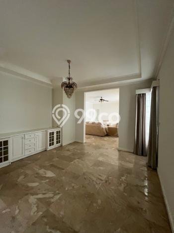 Rumah Disewakan Jakarta Selatan LT 650m2 LB 350m2 Kawasan Lebak Bulus Rumah Disewakan Jakarta Selatan LT 650m2 LB 350m2 Kawasan Lebak Bulus