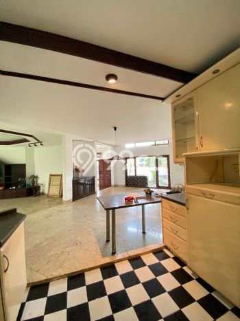 Hot Offer Hunian Mewah Ideal dan Luas di Cinere, Depok Hot Offer Hunian Mewah Ideal dan Luas di Cinere, Depok