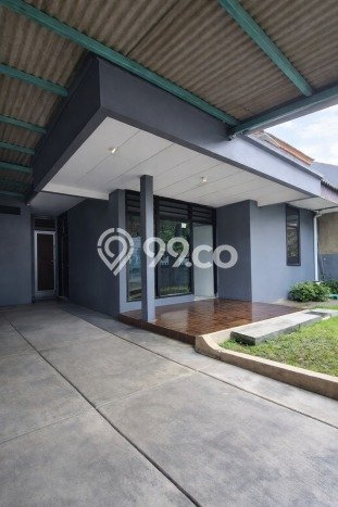 Rumah Modern 3 KT di Cirendeu Jakarta Selatan Semi Furnished Rumah Modern 3 KT di Cirendeu Jakarta Selatan Semi Furnished
