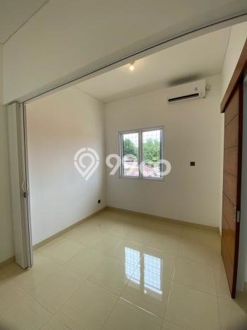 Jual Rumah Luas Elegan Dengan View Cantik di Pangkalan Jati, Depok Jual Rumah Luas Elegan Dengan View Cantik di Pangkalan Jati, Depok