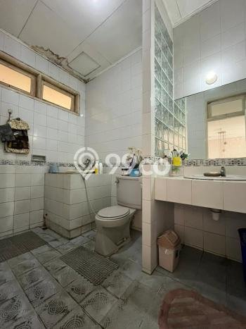 Dijual Rumah Premium dengan Fasilitas Sekitar Lengkap di Cinere, Depok Dijual Rumah Premium dengan Fasilitas Sekitar Lengkap di Cinere, Depok