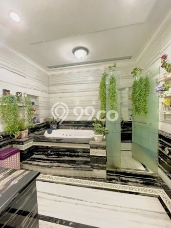 PENAWARAN TERBATAS! Rumah Berkualitas di Lebak Bulus, Luas 530m2m² Bangunan 450m2m² PENAWARAN TERBATAS! Rumah Berkualitas di Lebak Bulus, Luas 530m2m² Bangunan 450m2m²