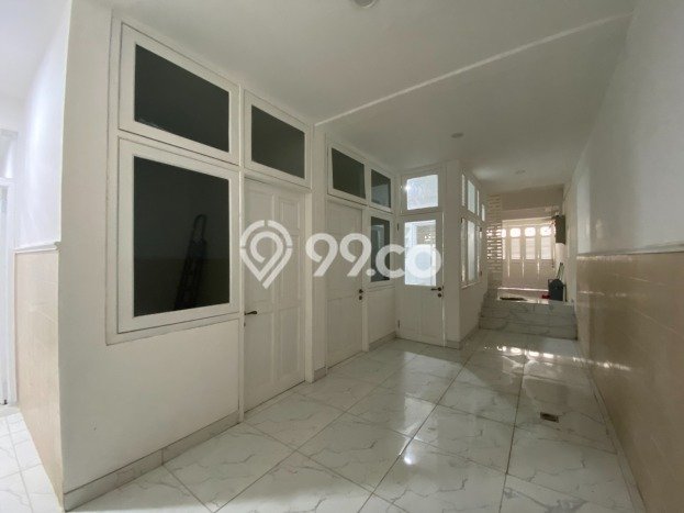 For Sale! Luxury House LT 316m2 Desain Modern di Pondok Indah For Sale! Luxury House LT 316m2 Desain Modern di Pondok Indah