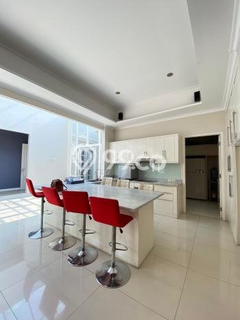 Rumah Mewah Siap Huni LT 800m2 di Menteng, Jakarta Pusat Rumah Mewah Siap Huni LT 800m2 di Menteng, Jakarta Pusat