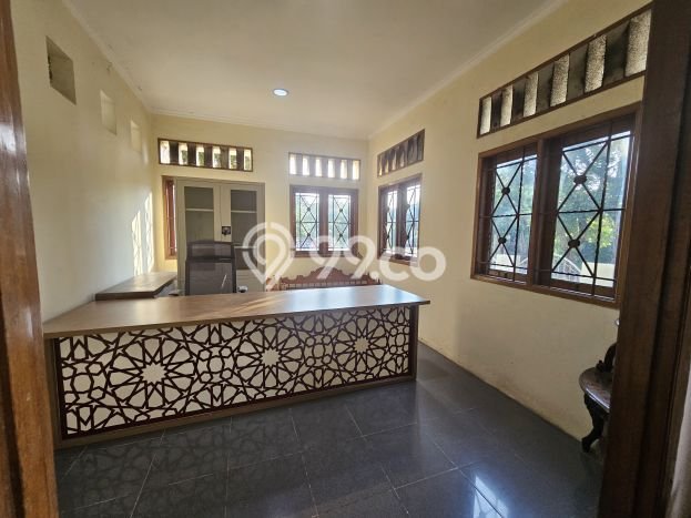 Rumah Mewah Dijual LT 275m2 di Cinere, Depok Rumah Mewah Dijual LT 275m2 di Cinere, Depok