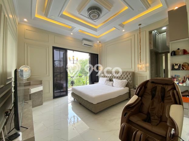 Siap Huni Hunian Elit 4 Kamar di Jagakarsa Dekat ke Mana Pun Siap Huni Hunian Elit 4 Kamar di Jagakarsa Dekat ke Mana Pun
