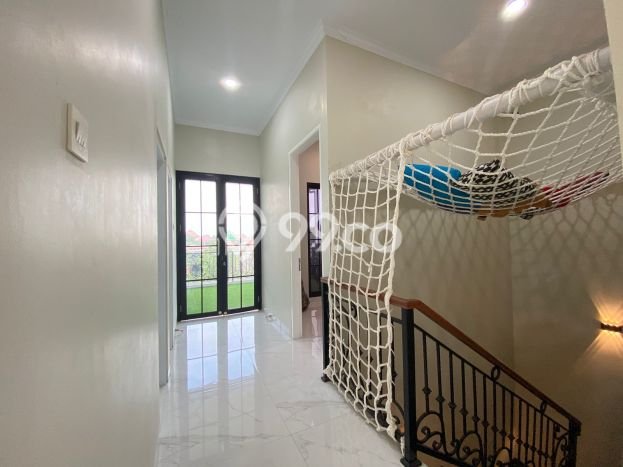 Siap Huni Hunian Elit 4 Kamar di Jagakarsa Dekat ke Mana Pun Siap Huni Hunian Elit 4 Kamar di Jagakarsa Dekat ke Mana Pun