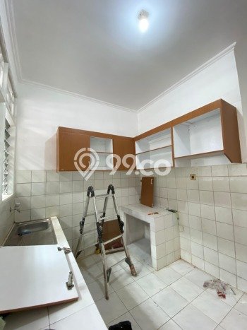 Dijual Rumah Premium dengan Fasilitas Sekitar Komplit di Cinere, Depok Dijual Rumah Premium dengan Fasilitas Sekitar Komplit di Cinere, Depok